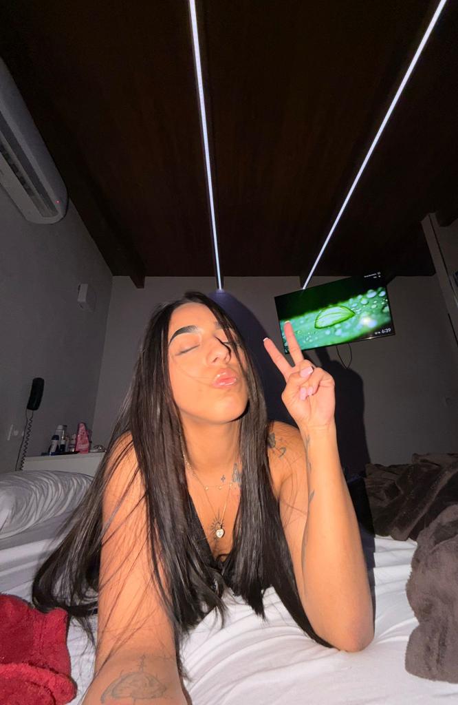 Chica busca chico en Granada: 