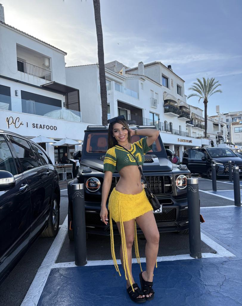 Chica busca chico en Ibiza: 