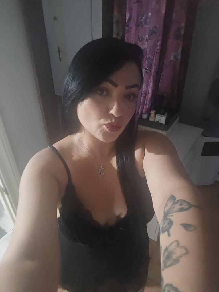 Chica busca chico en Sevilla: 