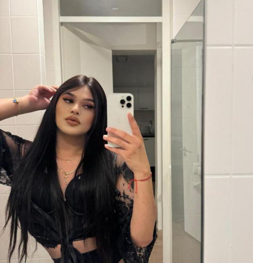 661024410: Travesti en Pontevedra