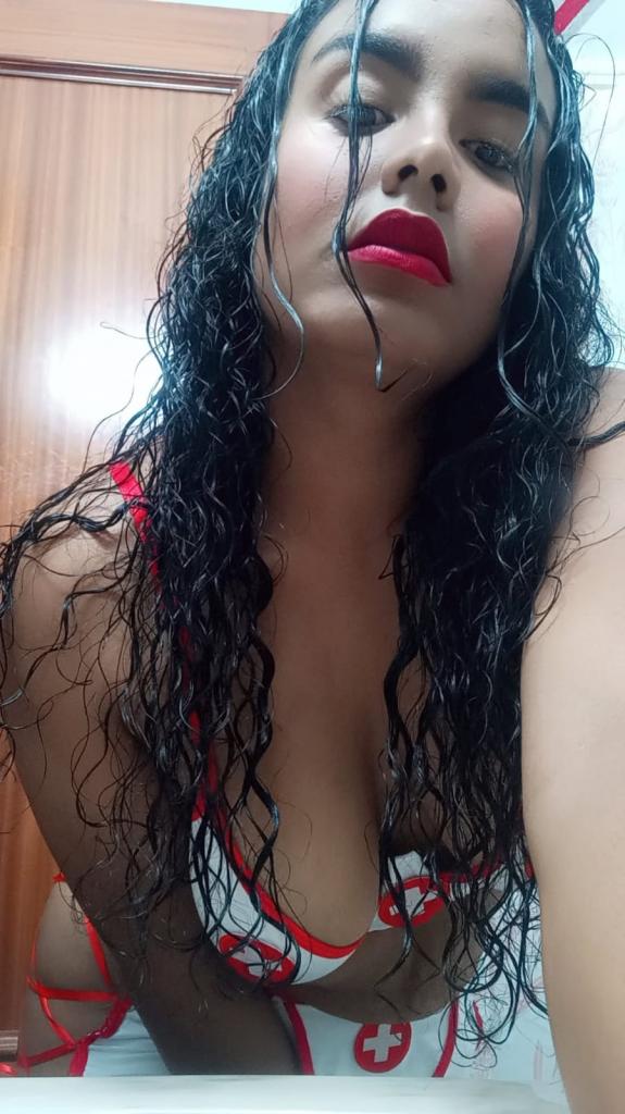 641876007: Chica busca chico en La Coruña