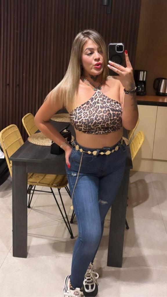 Chica busca chico en Tenerife: 