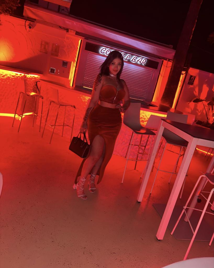 Chica busca chico en Alicante: 