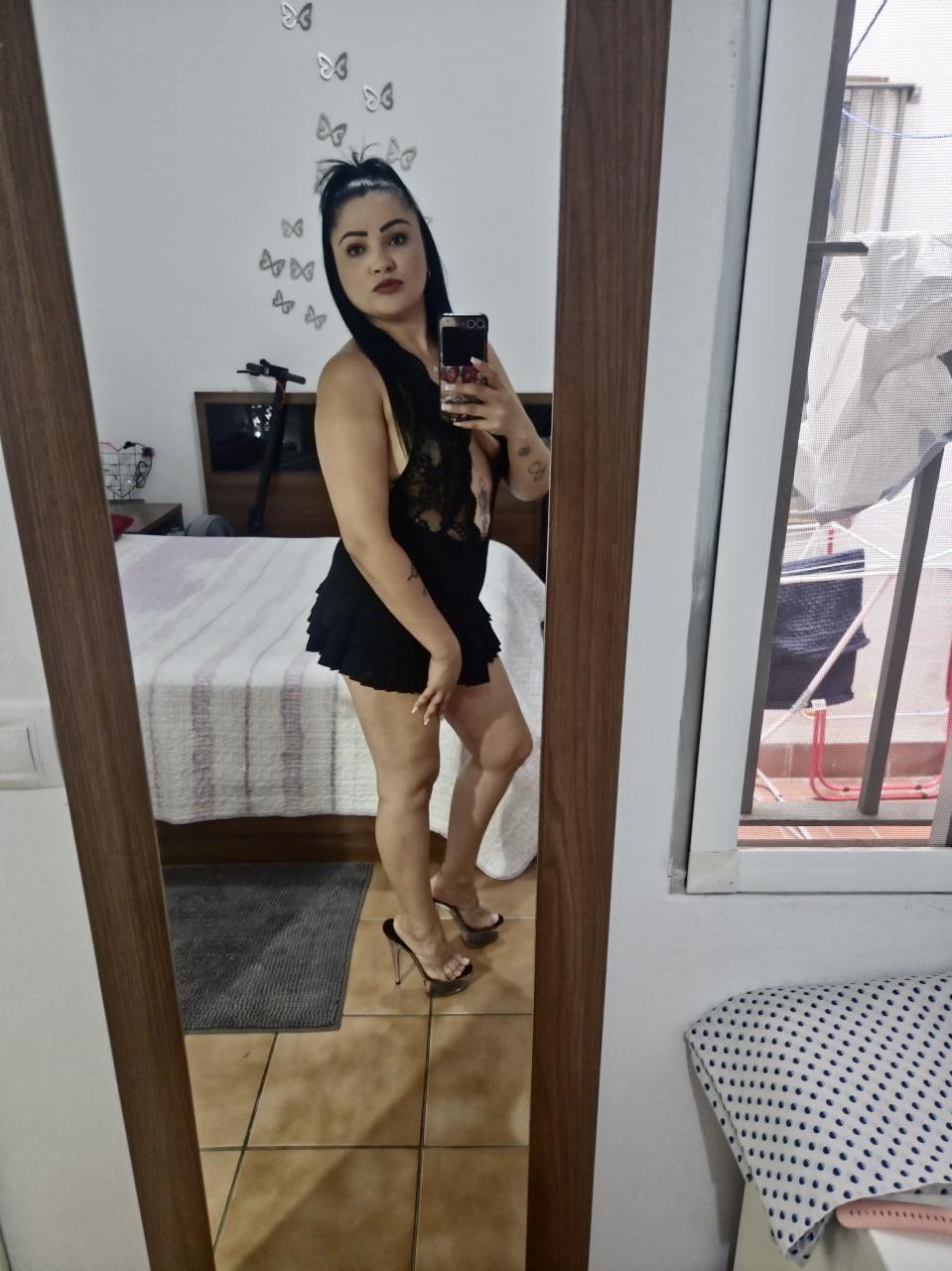 Chica busca chico en Sevilla: 