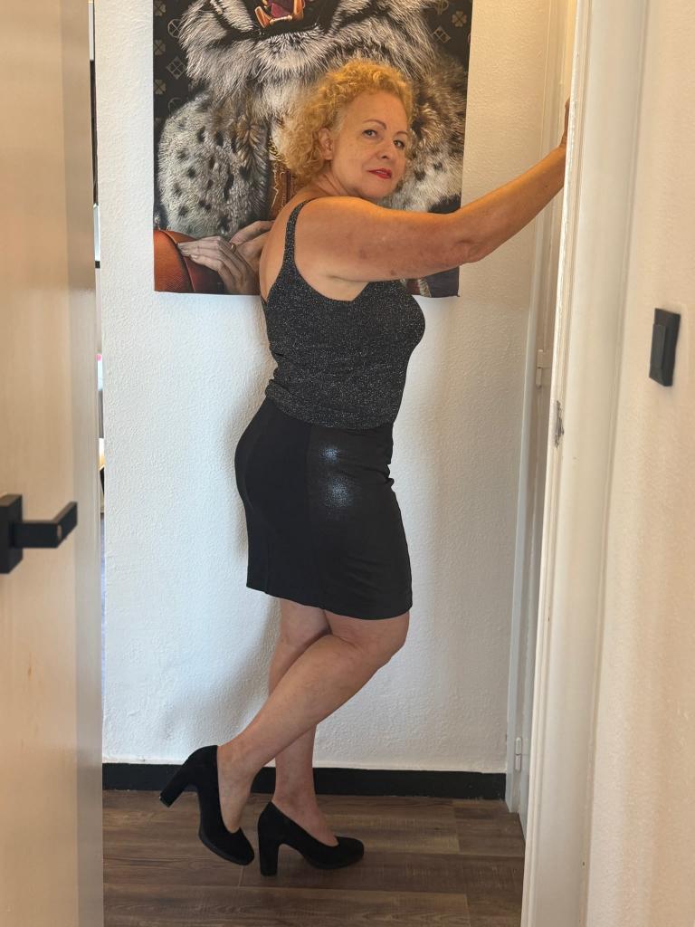 Chica busca chico en Alicante: 