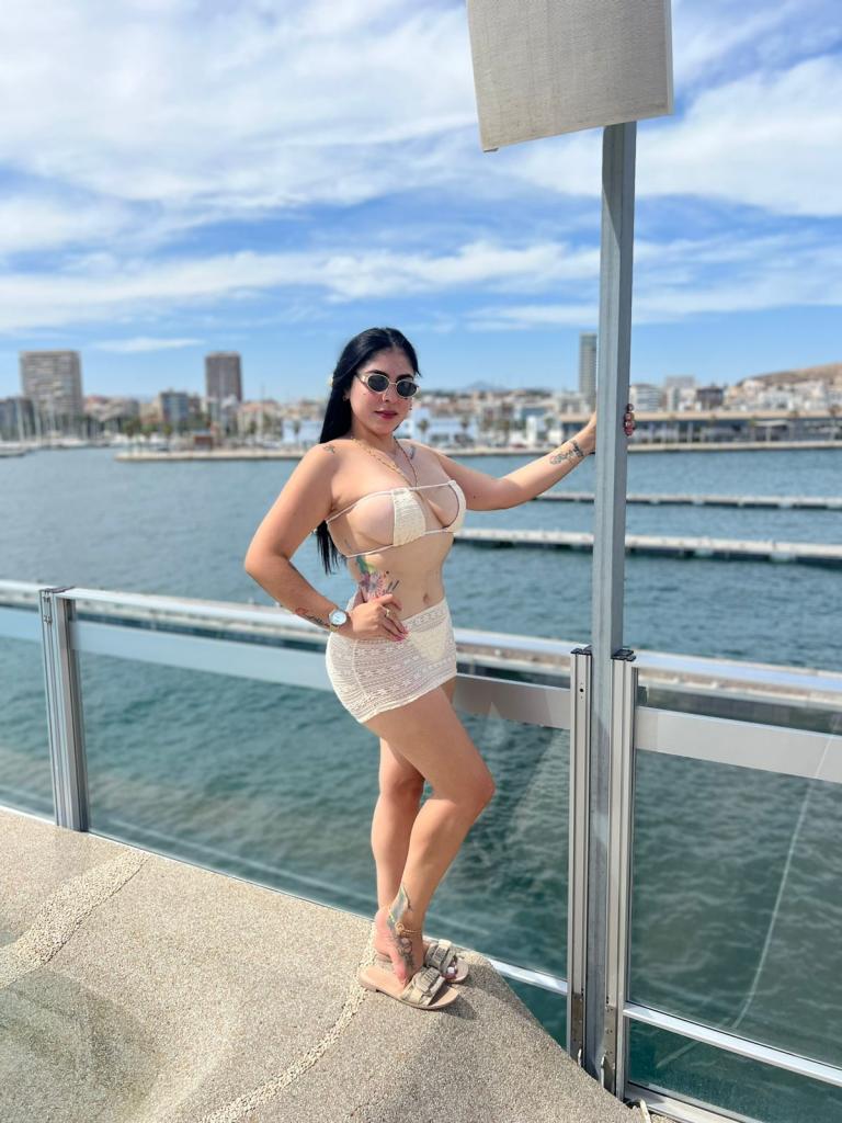 Chica busca chico en Castellón: 
