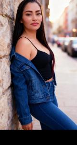 670345616: Chica busca chico en Valencia