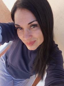 604390313: Chica busca chico en Valencia