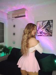 627621793: Chica busca chico en Sevilla