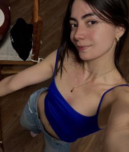743093509: Chica busca chico en La Coruña