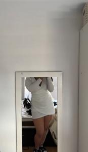 634370676: Chica busca chico en Pontevedra