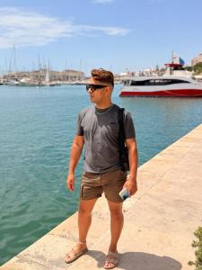 613339942: Chico busca chica en Alicante