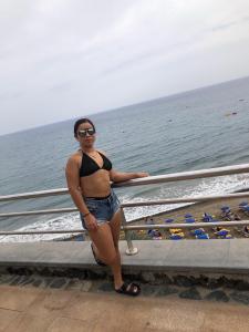 647211156: Chica busca chico en Tarragona