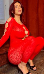 613211818: Chica busca chico en Barcelona