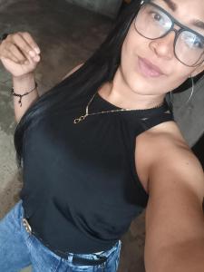 692879135: Chica busca chico en Málaga
