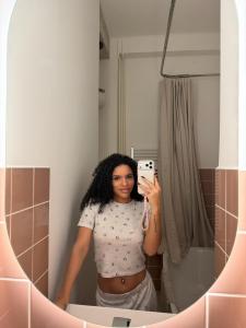 685246066: Chica busca chico en Málaga