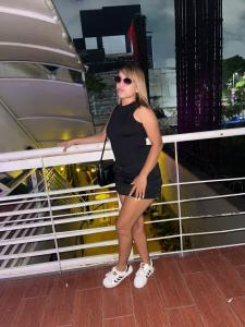 641805592: Chica busca chico en Granada