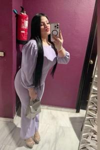 643355884: Chica busca chico en Sevilla