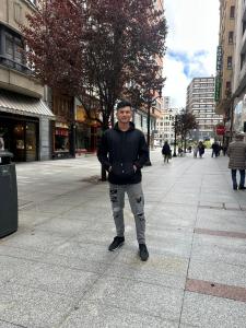 631170220: Chico busca chica en Albacete