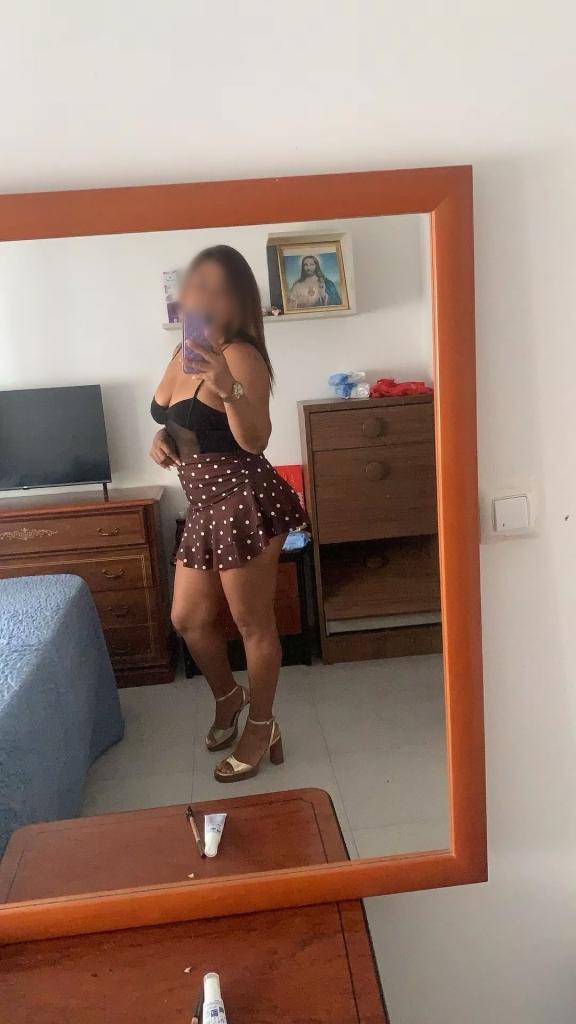 Chica busca chico en Cádiz: 