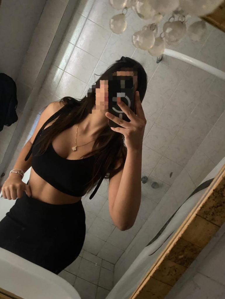 643157390: Chica busca chico en Cádiz