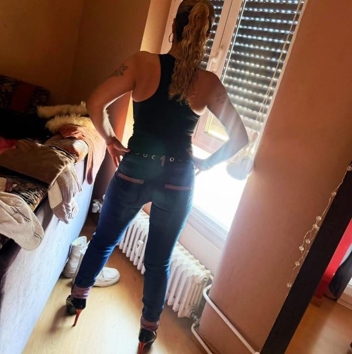Chica busca chico en Alicante: 