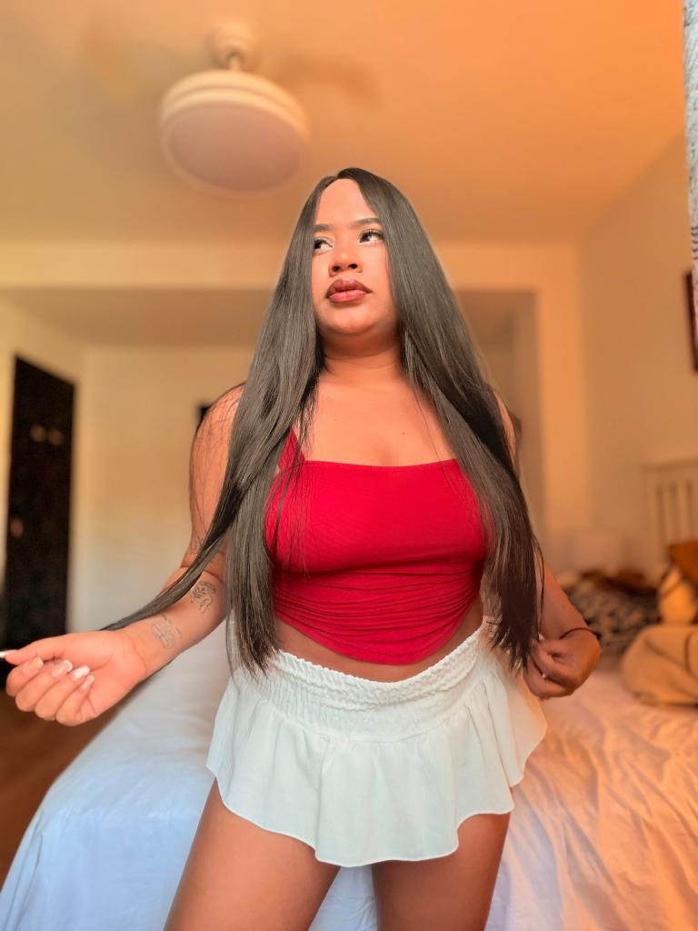 614576440: Chica busca chico en Mallorca