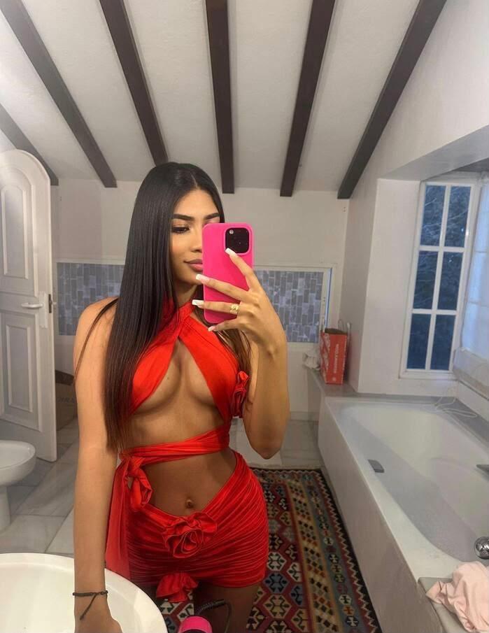 Chica busca chico en Cádiz: 