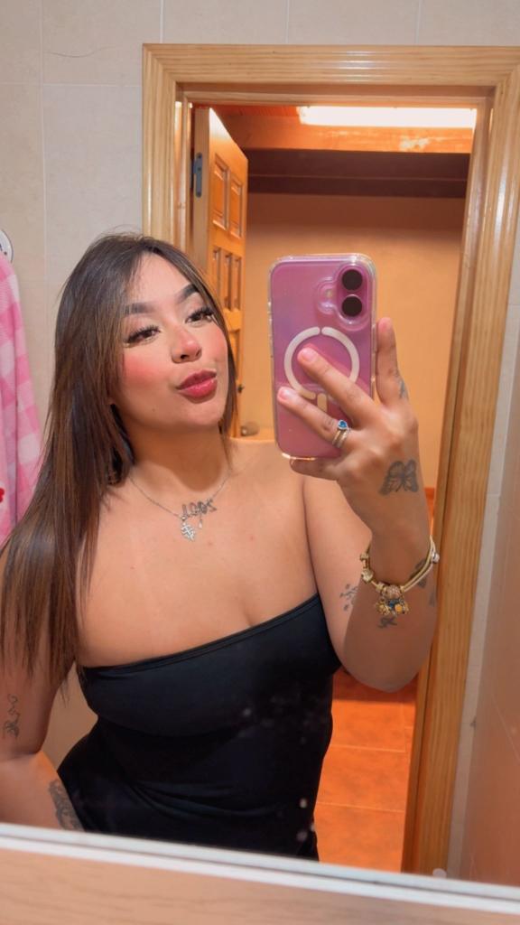 661178032: Chica busca chico en Málaga