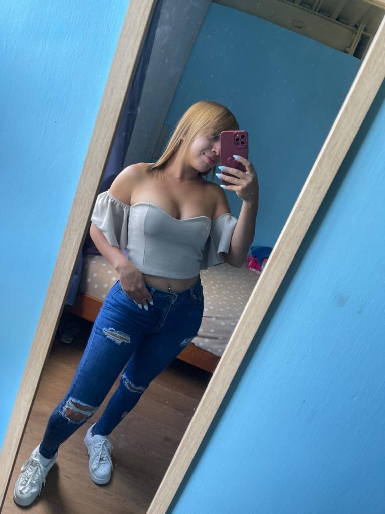 Chica busca chico en Granada: 