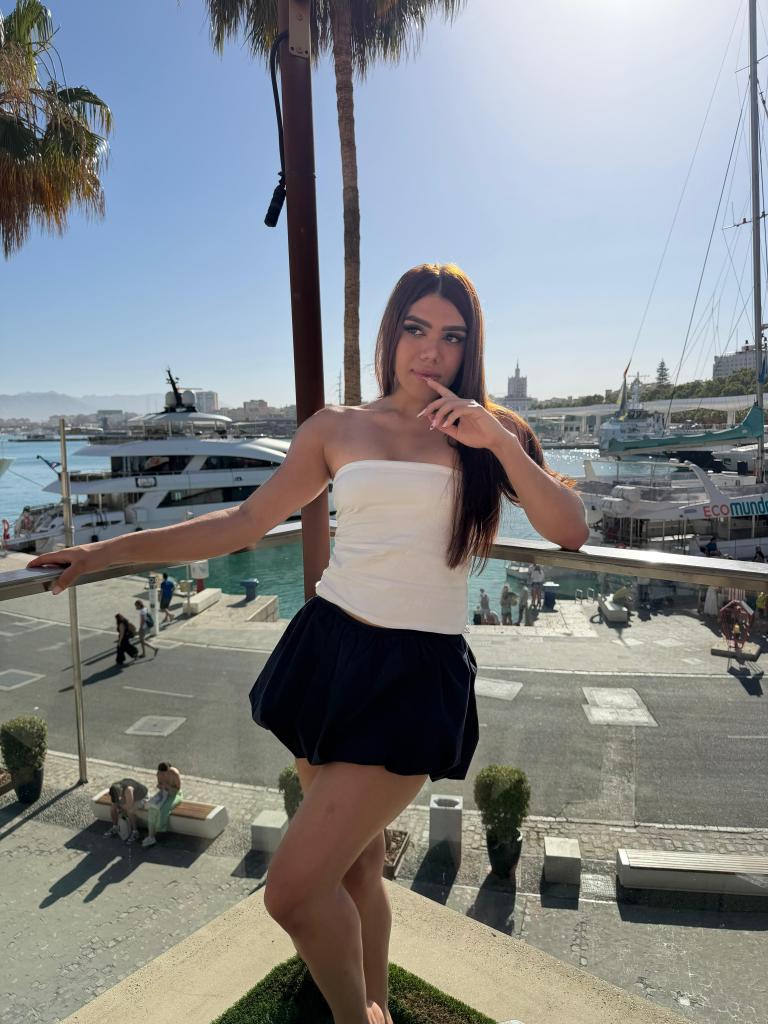 Chica busca chico en Cádiz: 