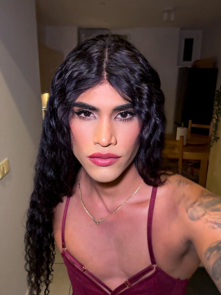 613848890: Transexual en Málaga