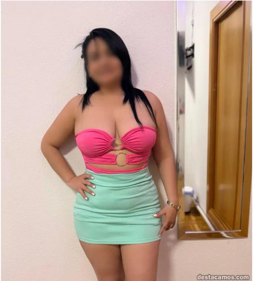 667401883: Chica busca chico en La Coruña