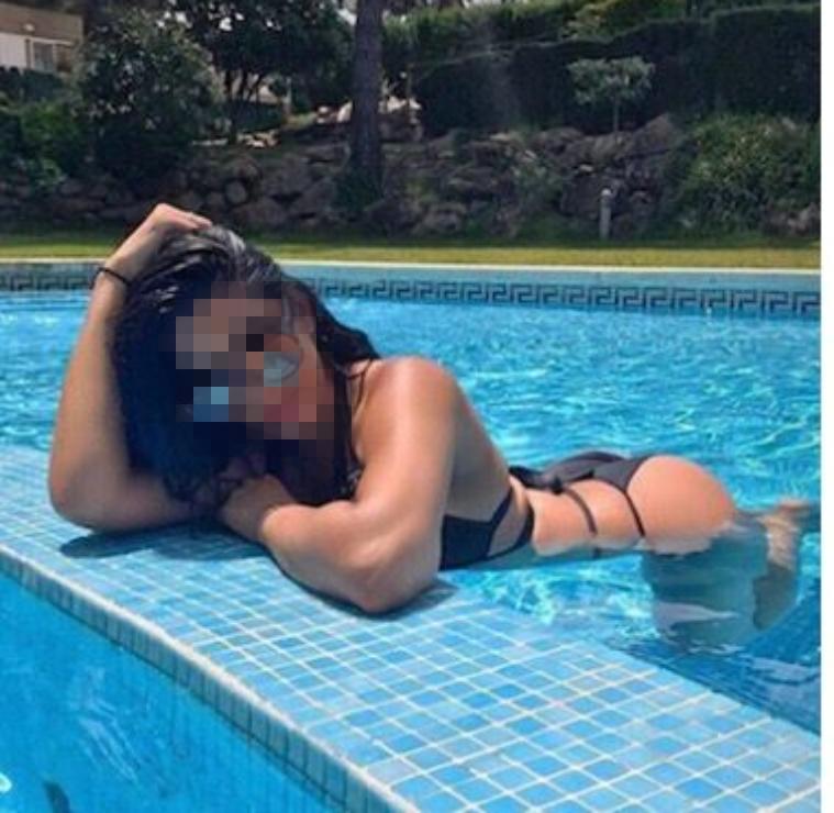 Chica busca chico en Huelva: 