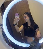 743093509: Chica busca chico en La Coruña