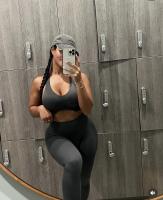643881415: Chica busca chico en Barcelona