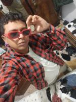 641562908: Chico busca chica en Valencia