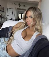 613817358: Chica busca chico en Málaga
