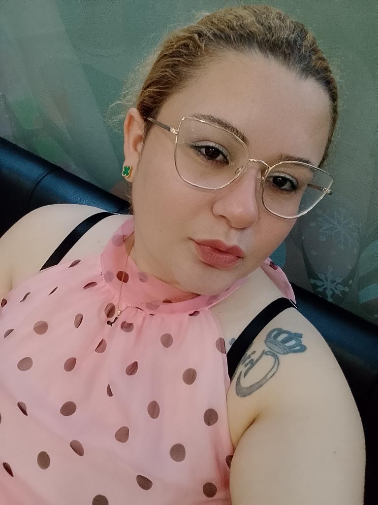 631662844: Chica busca chico en León