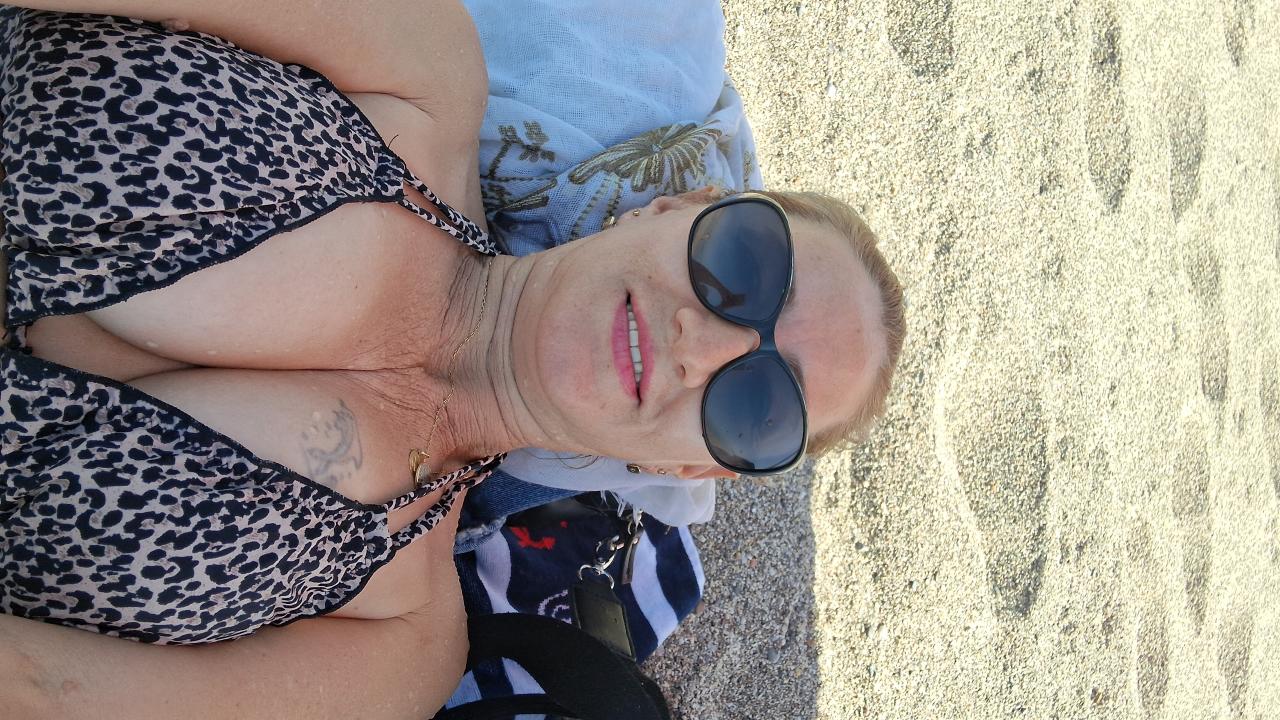 Chica busca chico en Almería: 