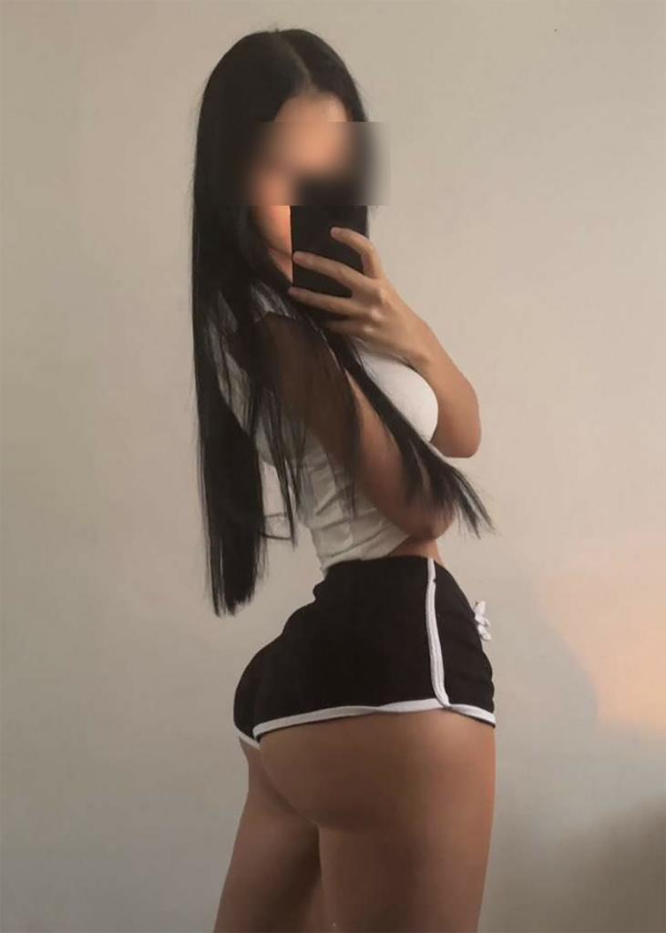 613478244: Chica busca chico en Tarragona