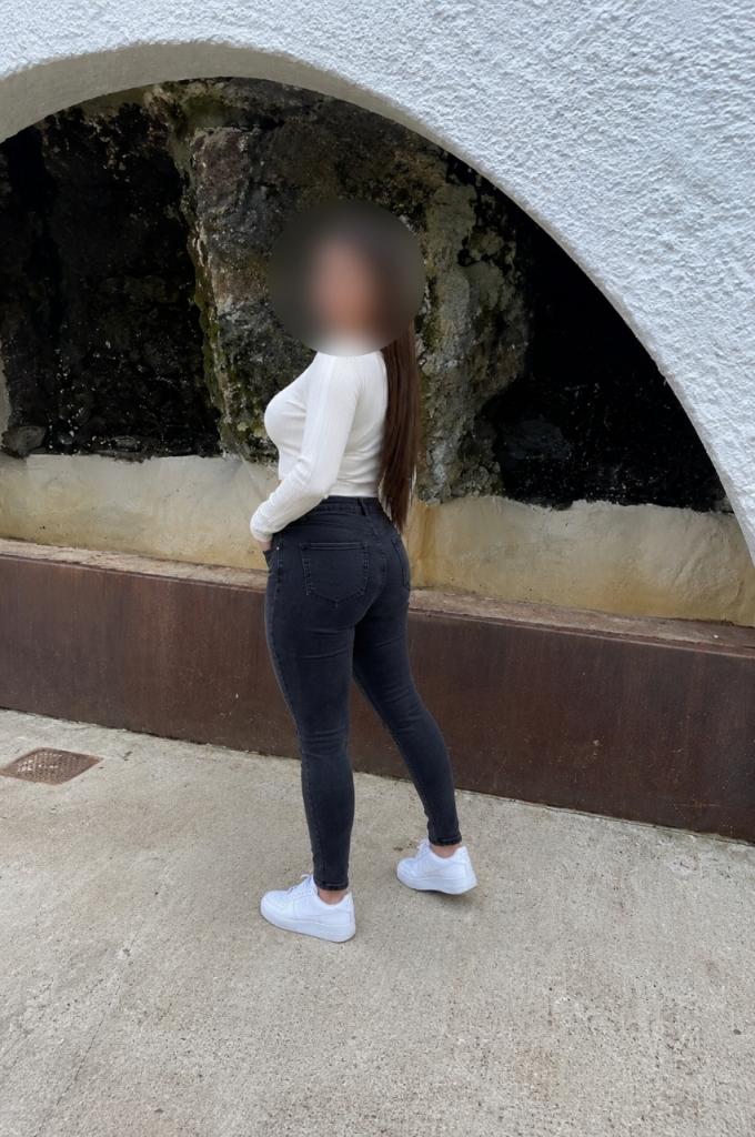 Chica busca chico en Tenerife: 