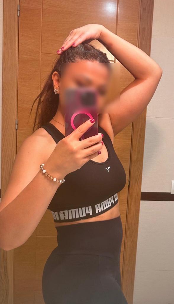 Chica busca chico en Almería: Chica busca chico