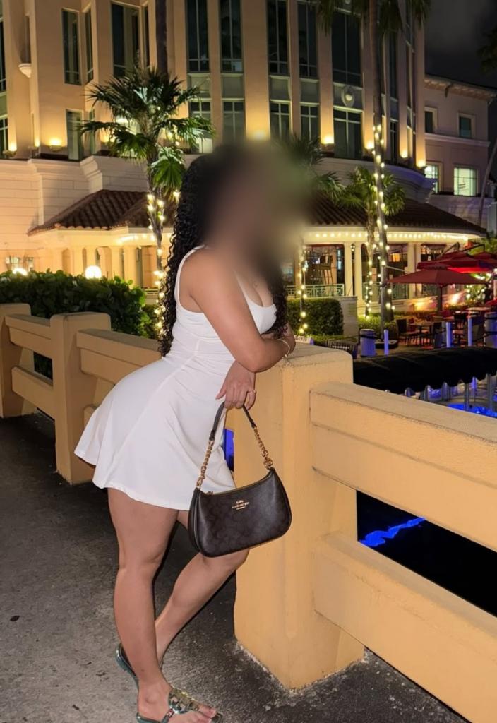 Chica busca chico en Tenerife: 