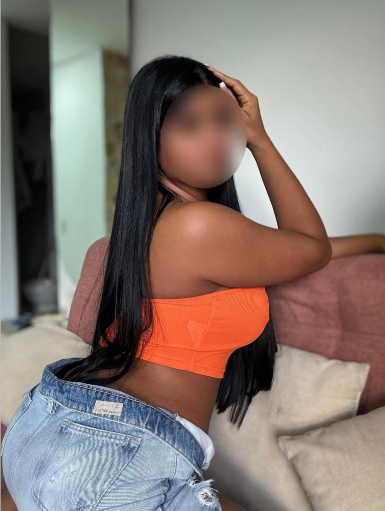 Chica busca chico en Tenerife: 