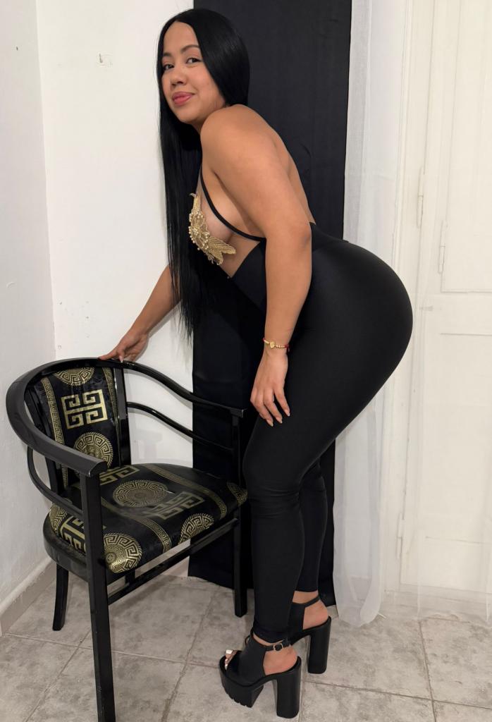 692927223: Chica busca chico en Tarragona