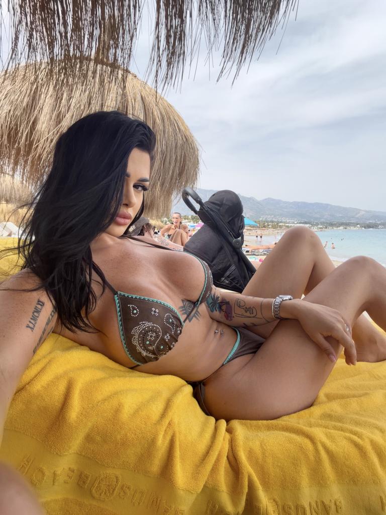 678652191: Chica busca chico en Málaga