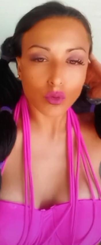 Chica busca chico en Sevilla: 