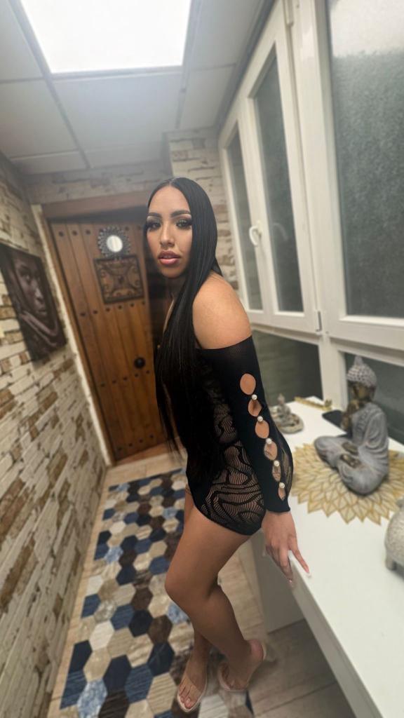 Chica busca chico en Sevilla: 