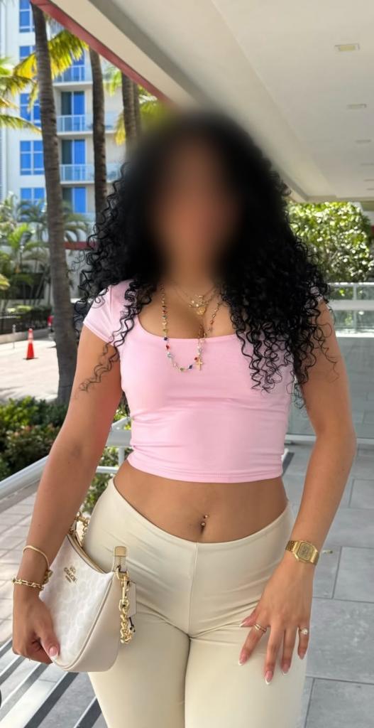 Chica busca chico en Tenerife: 